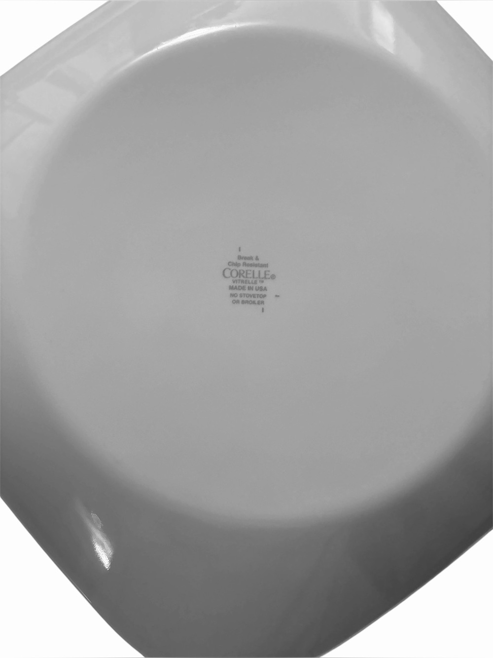 4- Dinner Corelle Pure White 10 5/8" Plates - Picture 3 of 3